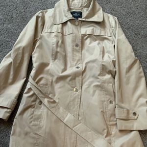 Short Trench / Rain Coat